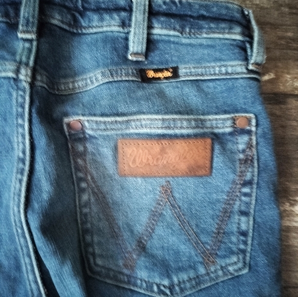 Wrangler retro flare jeans - Picture 2 of 5